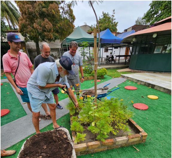 No Plantar Paquetá, Afonsinho doa um jacarandá mimoso para a Casa